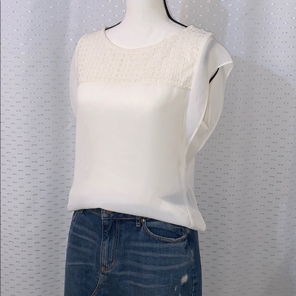 Worthington Tops - Sleeveless round neck top